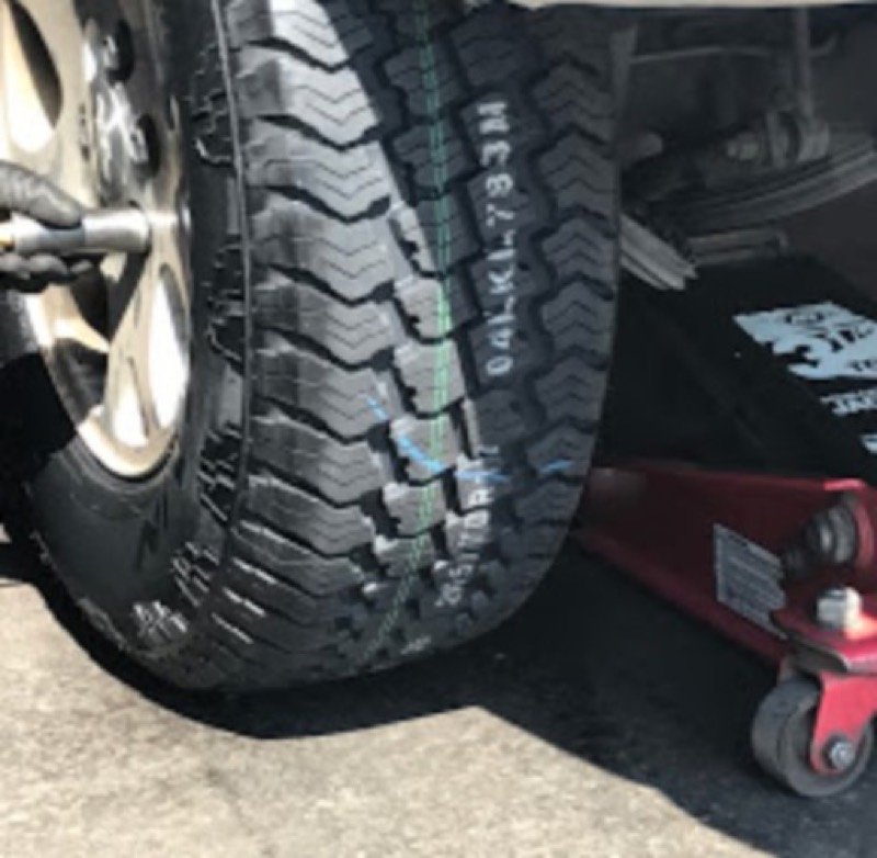 Mobile tire replacement service