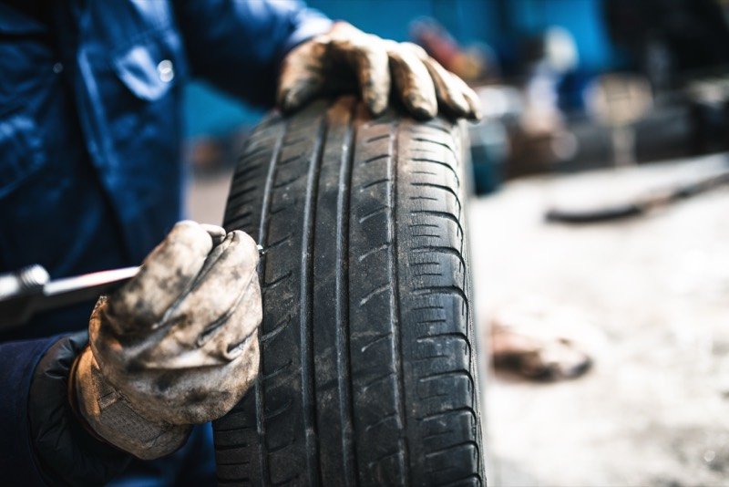 Roadside flat tire change